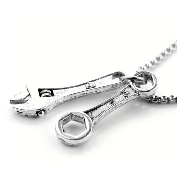 Men's Steel Necklace Construction Mechanic TOOLS Wrench - Picture 3 of 5